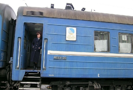 Пассажиров поезда Алматы-Москва эвакуировали из-за угрозы взрыва
