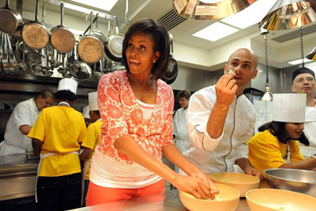Мишель Обама заставила производителей сократить калорийность пищи
