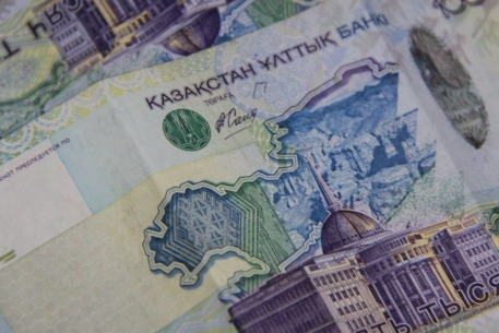В Казахстане на четыре процента выросли таможенные пошлины