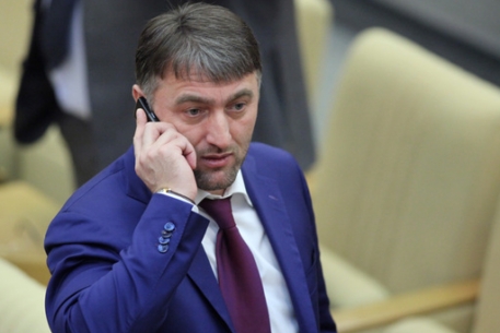 Владелец "Евроцемент груп" задолжал депутату Делимханову