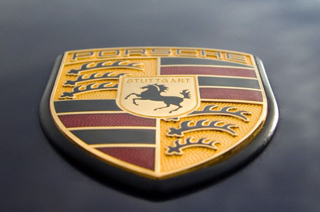 Volkswagen купил половину Porsche