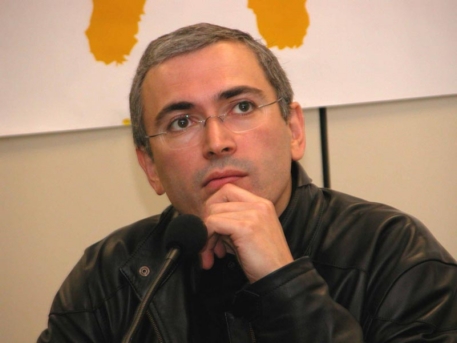 Суд отказался прекратить дело Ходорковского