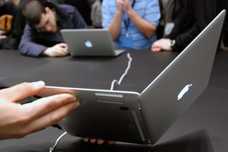 Пользователи столкнулись с проблемами на новых ноутбуках MacBook Air