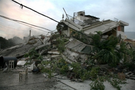 При землетрясении на Гаити погибли 36 сотрудников ООН