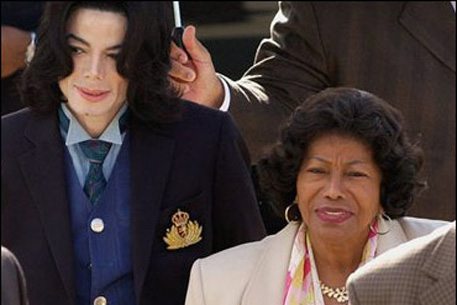 Суд назначил опекуном детей Майкла Джексона его мать