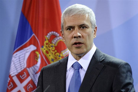 Президента Сербии Тадича призвали извиниться перед "Газпромом"