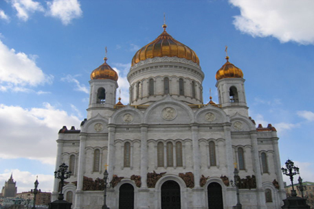 Из храма Христа Спасителя в Москве экстренно эвакуировали людей