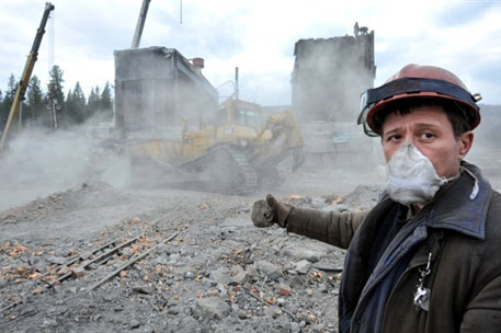 При аварии на шахте "Алексиевская" в Кузбассе пропали двое шахтеров