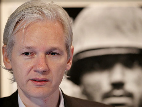 Time может отдать звание человека года основателю Wikileaks 