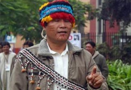 Перуанские власти задержали лидера местных индейцев