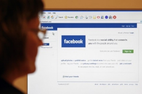 За угрозы на Facebook британку приговорили к трем месяцам тюрьмы 