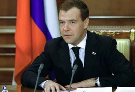 Медведев подписал указ о стратегии противодействия коррупции