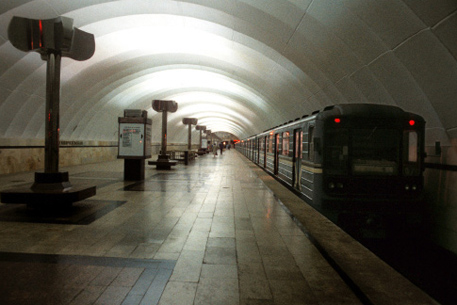 Пассажир московского метро учинил стрельбу