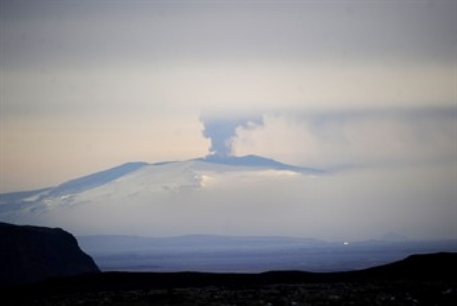 Из-за извержения Эйяфьятлайокудля проснется другой вулкан