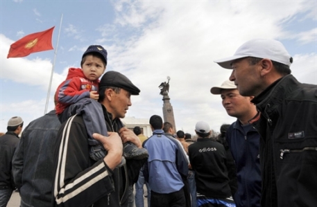 Власти успокоили захватчиков земель на окраине Бишкека