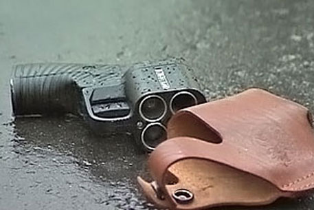 В Москве безбилетник ранил из пистолета контролера в автобусе