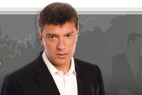Доклад Немцова о Путине дошел до петербуржцев в виде самиздата