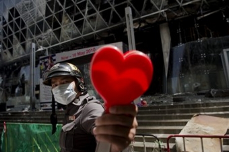 Пострадавшие от беспорядков в Таиланде получат компенсации