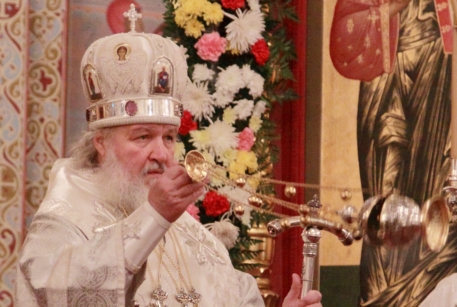 Патриарх Кирилл отслужил литургию в Вознесенском соборе Алматы