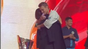 Казахстанец выиграл золото ЧМ по карате и сделал предложение девушке