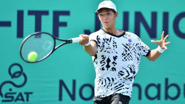 16-летний казахстанец повесил "баранку" сопернику и сотворил новую сенсацию на Australian Open